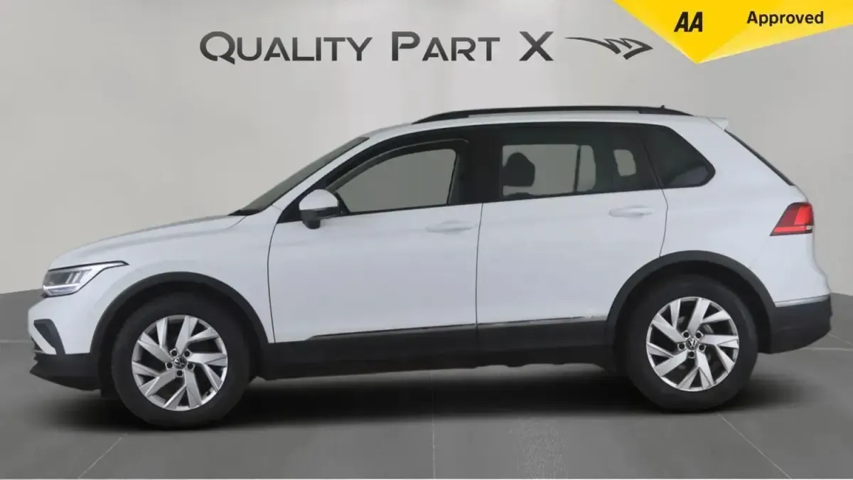 Usado VW Tiguan Life 150 HP (110 kW) 2023 Branco SUV