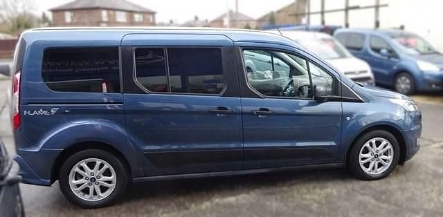 Used Ford Grand Tourneo Connect Zetec 99 HP (72 kW) 2020 Blue MPV
