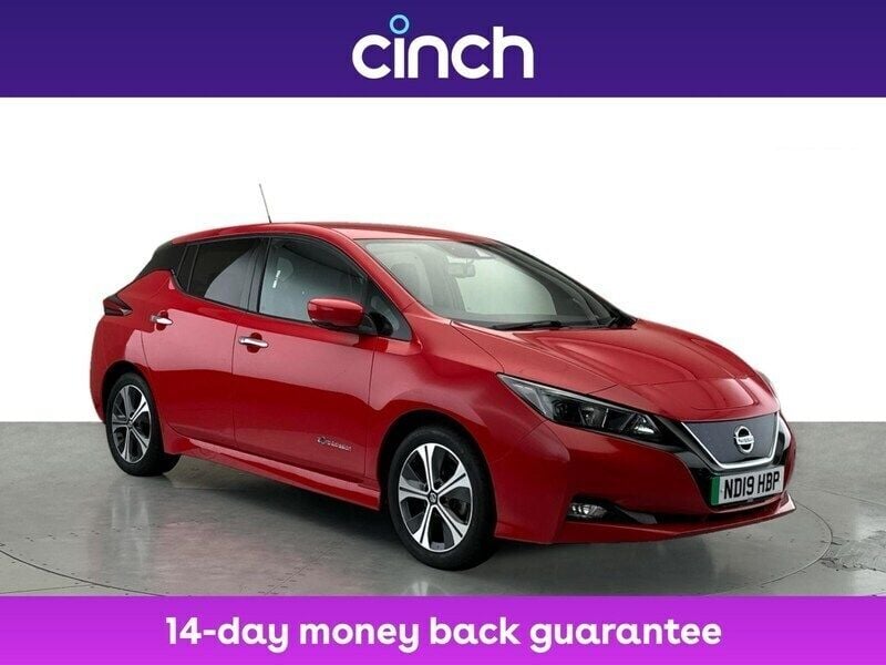 Red Used 2019 Nissan Leaf N-Connecta Hatchback | £7,409 (Fair price) - Image 1/3