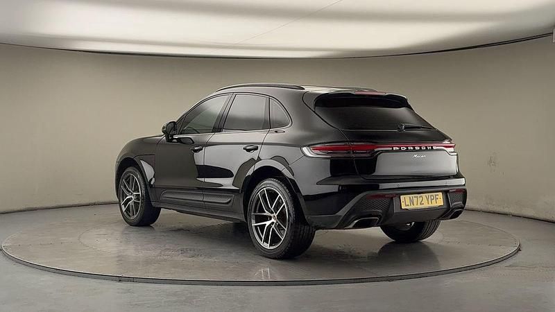 Used Porsche Macan 265 HP (194 kW) 2022 Black SUV
