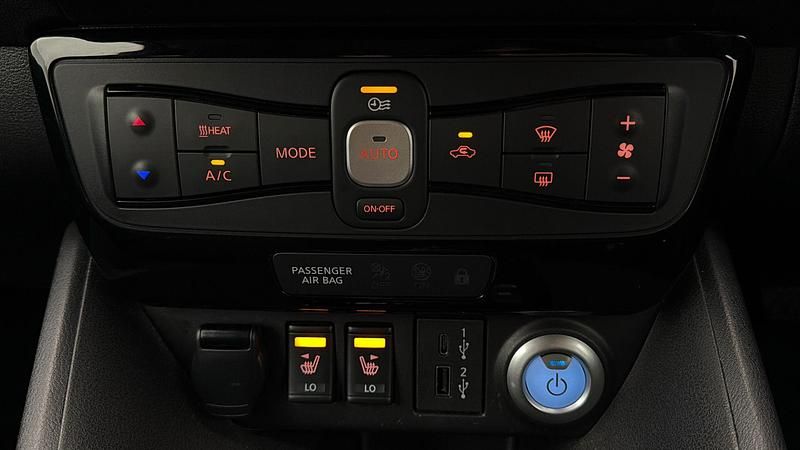 Used Nissan Leaf N-Connecta 108 kW (148 HP) 2023 Hatchback