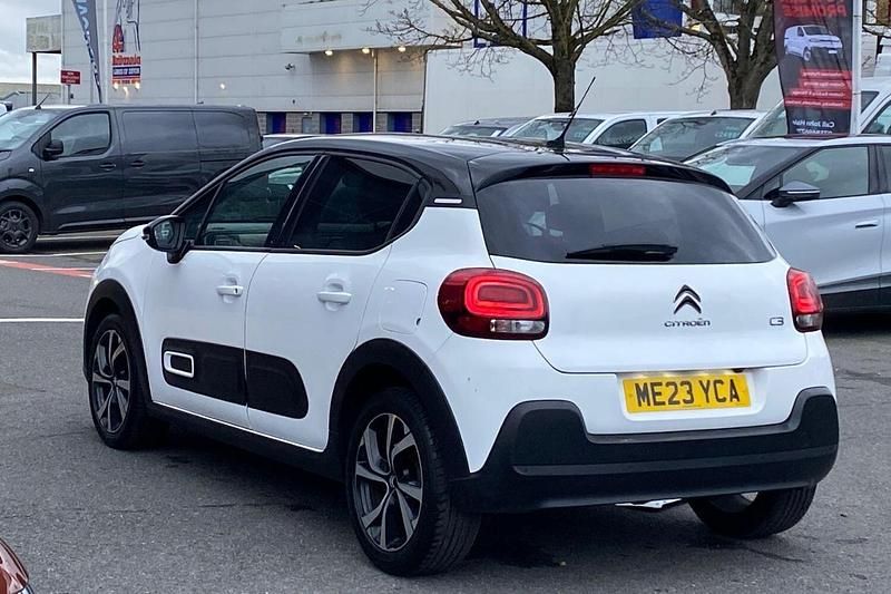 Gebraucht Citroën C3 PureTech 108 PS (79 kW) 2023 Weiß Kleinwagen