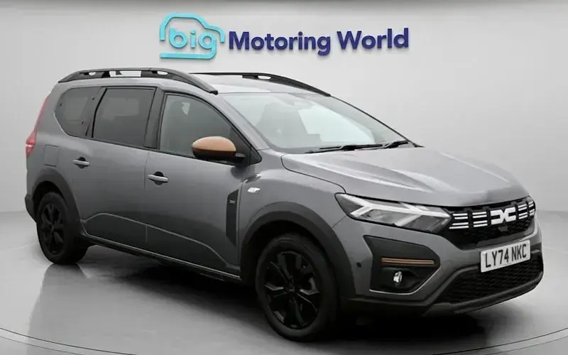 Used Dacia Jogger Extreme 141 HP (103 kW) 2024 MPV
