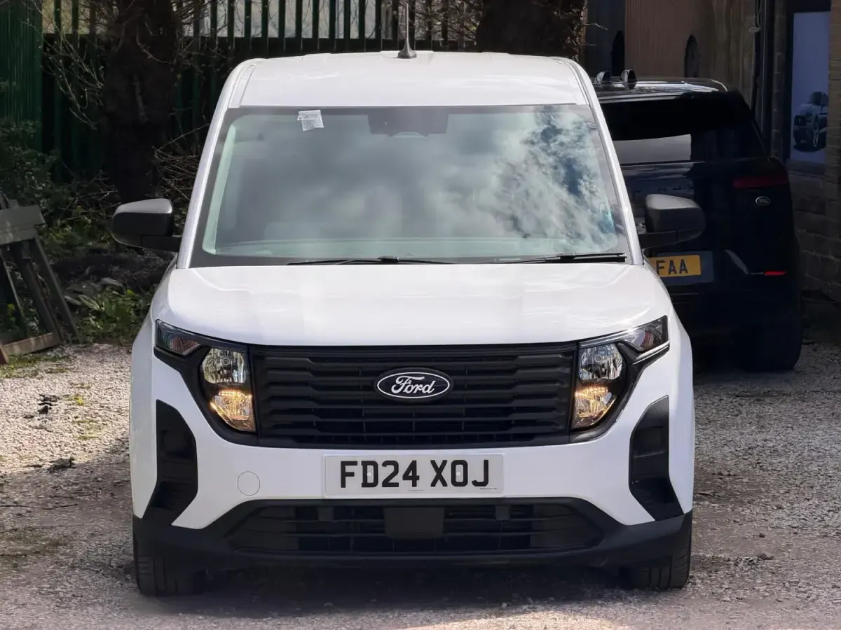 Begagnad Ford Transit 2024 Vit Van