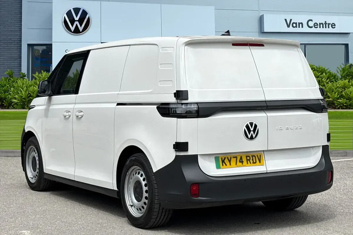 Used VW ID. Buzz 210 kW (286 HP) 2024 White MPV