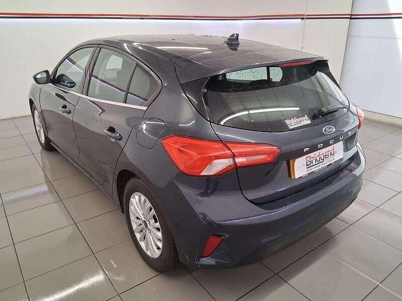 Gebraucht Ford Focus Titanium 2020 Blau Kleinwagen