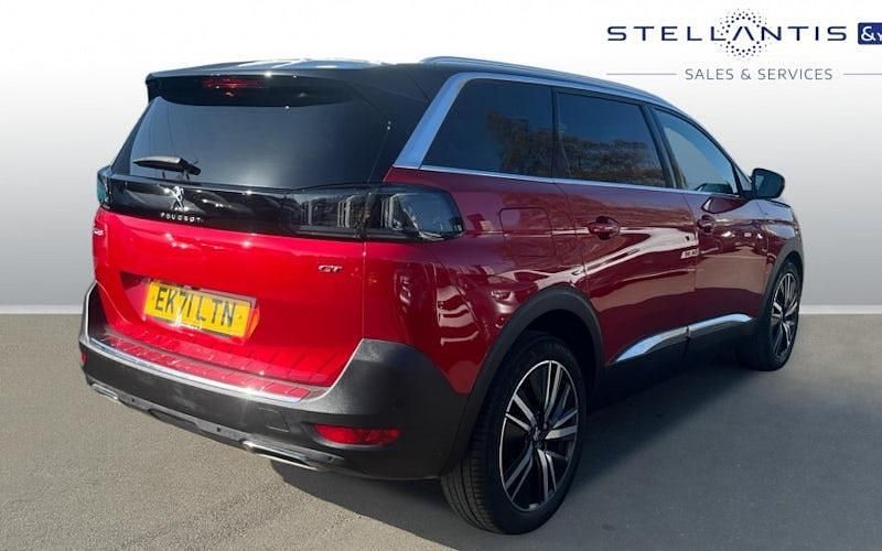Used Peugeot 5008 Premium 131 HP (96 kW) 2021 Red SUV