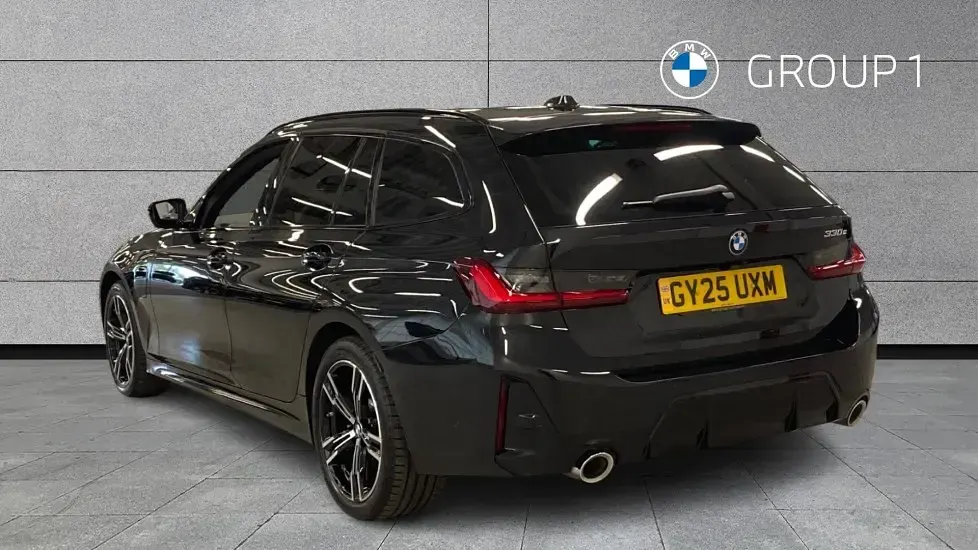 Used BMW 330 M Sport 288 HP (211 kW) 2025 Black Estate