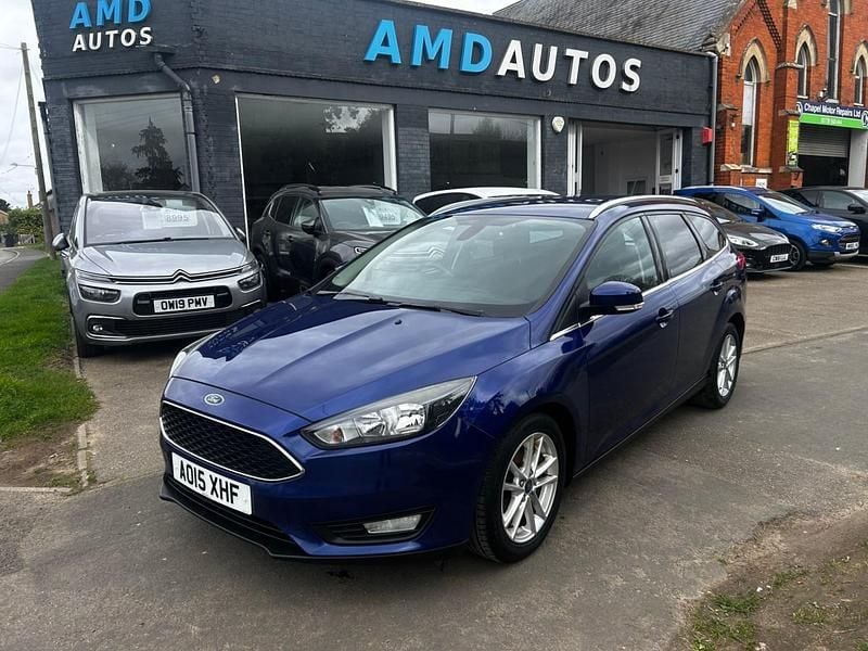 Used Ford Focus Zetec 115 HP (84 kW) 2015 Blue Estate