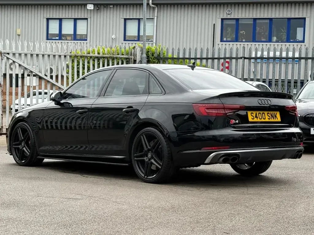 Used Audi S4 Design 354 HP (260 kW) 2017 Black Sedan