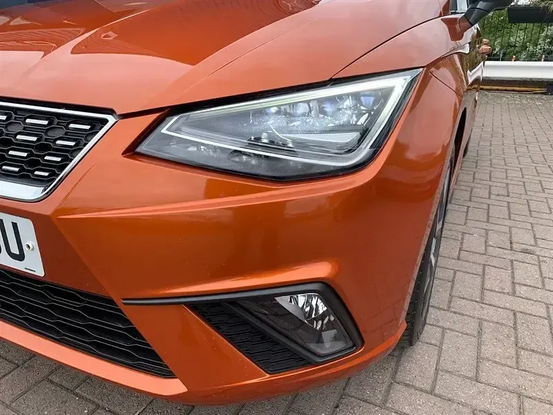 Begagnad Seat Ibiza XCELLENCE 95 HK (69 kW) 2020 Orange Halvkombi