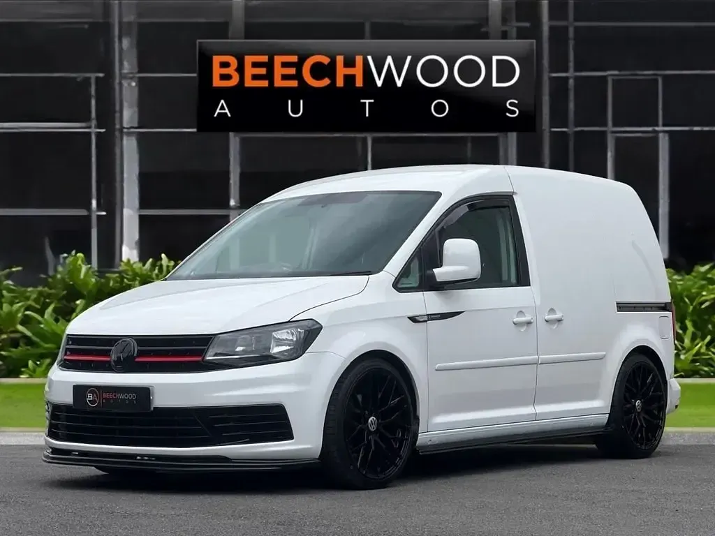 Usado VW Caddy Startline 122 HP (89 kW) 2016 Branco Monovolume
