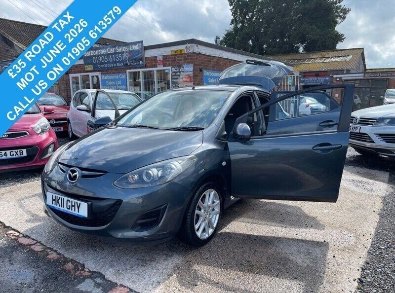 Grey Used 2011 Mazda 2 Hatchback | £3,499 (Fair price) - Image 1/4