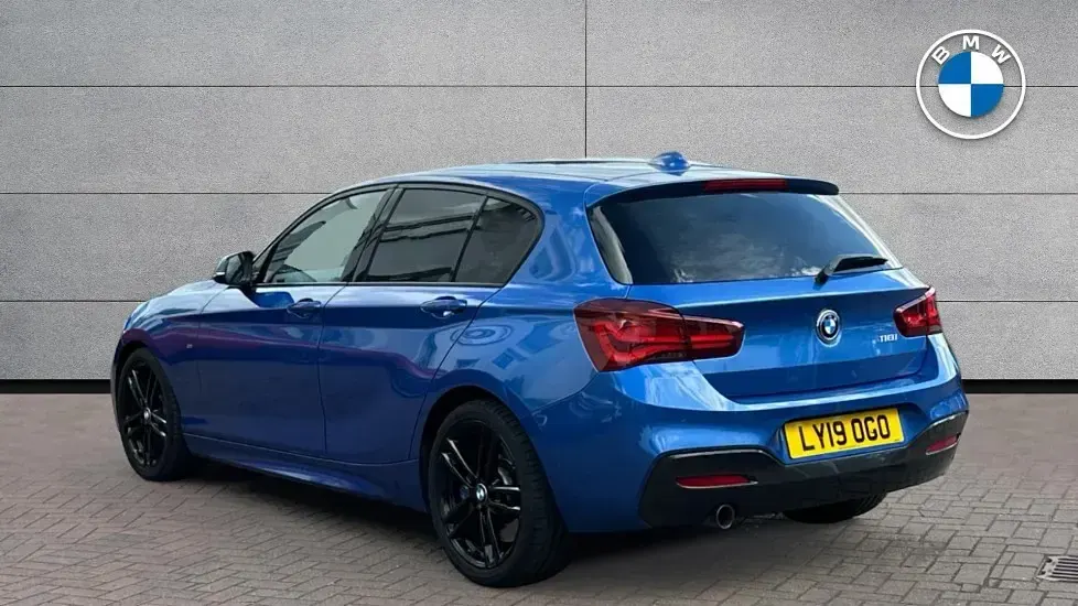 Used BMW 118 Efficient Dynamics 134 HP (98 kW) 2019 Blue Hatchback