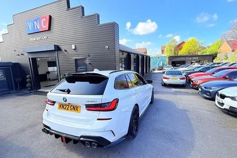 Used BMW 330e M Sport 288 HP (211 kW) 2022 White Estate