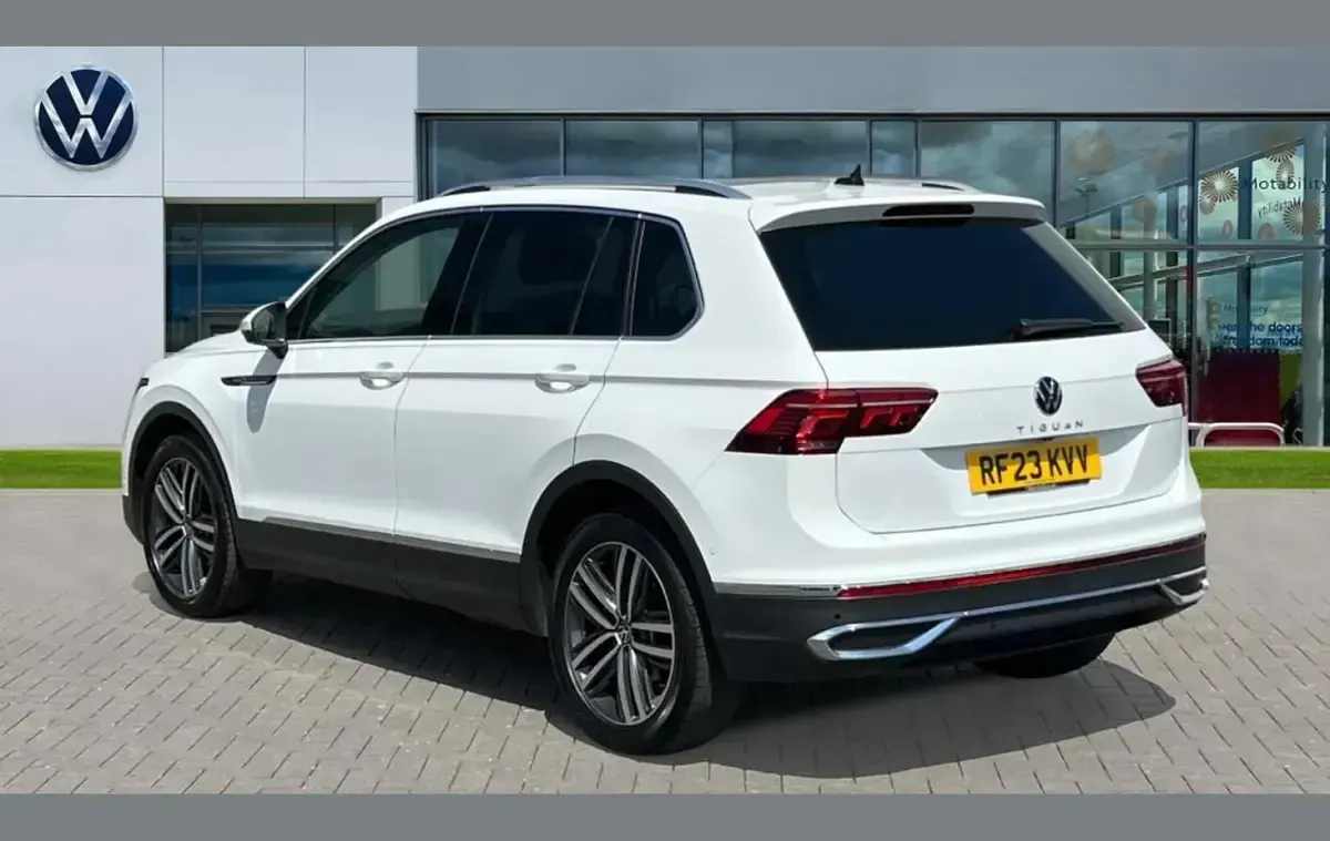 Used VW Tiguan Elegance 150 HP (110 kW) 2023 White SUV