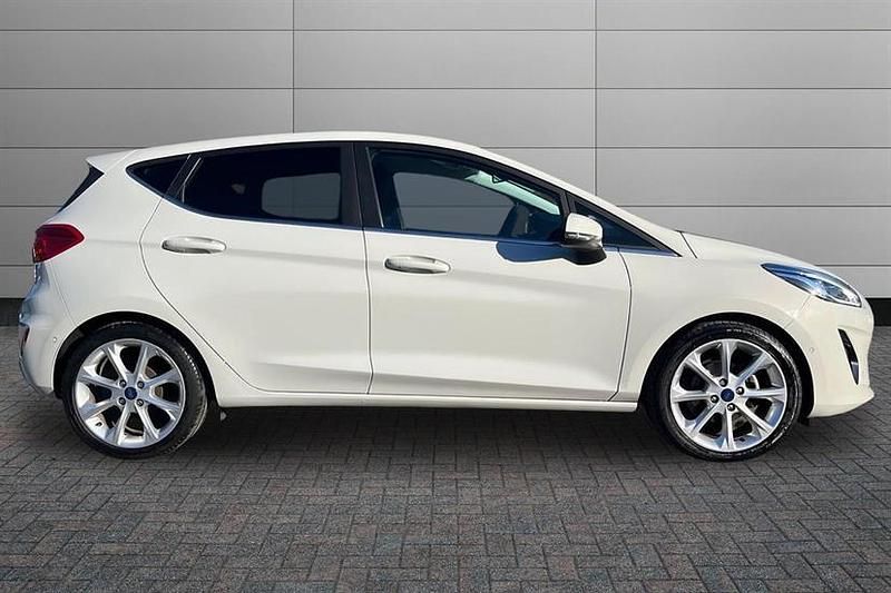 Used Ford Fiesta Titanium X 125 HP (91 kW) 2021 White Hatchback