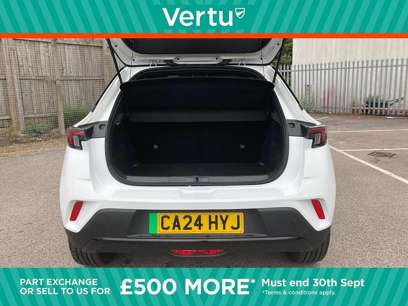 White Used 2024 Vauxhall Mokka Ultimate SUV | £16,999 (Fair price) - Image 1/3