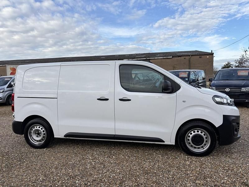 Used Citroën Dispatch 2022 White MPV