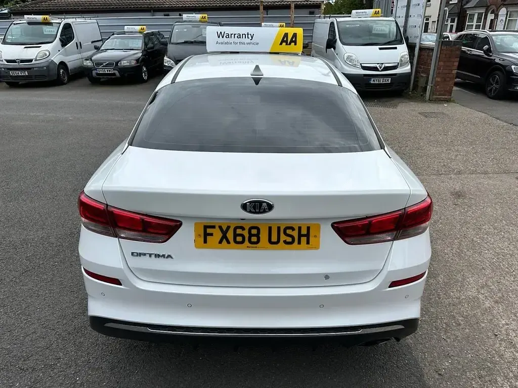 Used Kia Optima 134 HP (98 kW) 2018 White Sedan