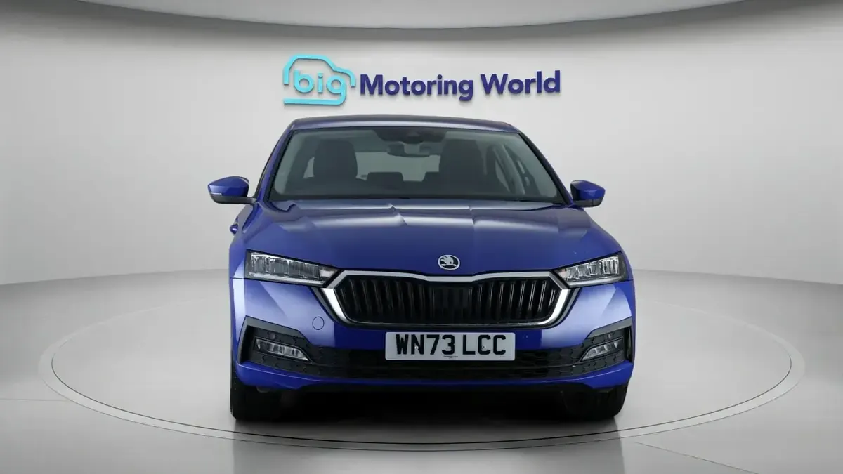 Used Skoda Octavia SE Technology 150 HP (110 kW) 2023 Blue Hatchback
