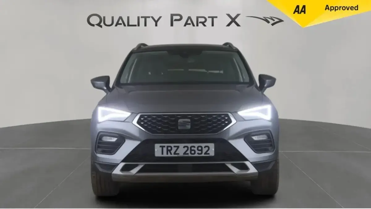 Begagnad Seat Ateca Xperience Lux 150 HK (110 kW) 2023 Grå SUV