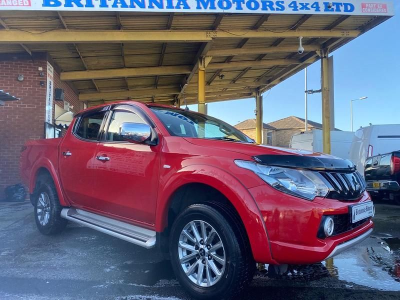 Red Used 2018 Mitsubishi L200 Pickup | £9,495 (Fair price) - Image 1/4