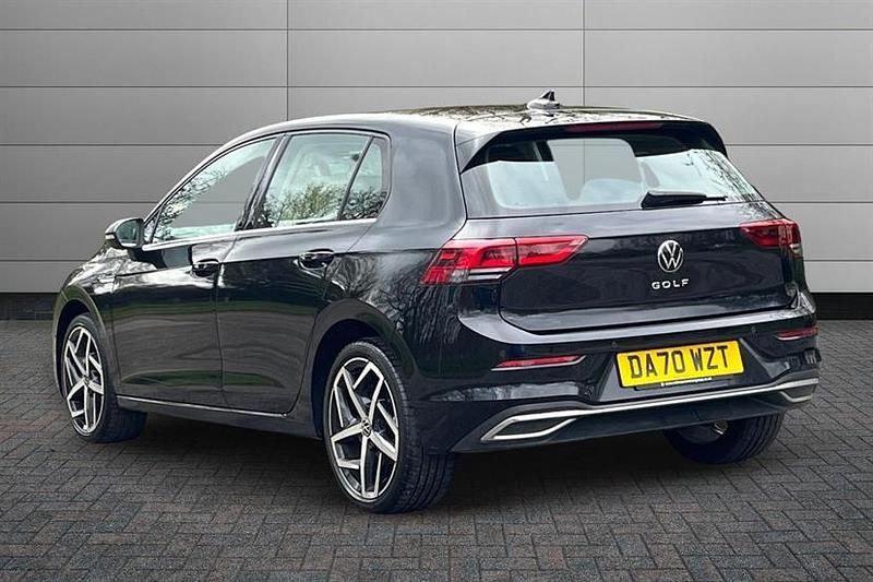 Used VW Golf VIII Style 130 HP (95 kW) 2021 Black Hatchback