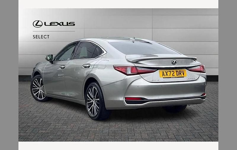 Used Lexus ES300H 218 HP (160 kW) 2023 Silver Sedan