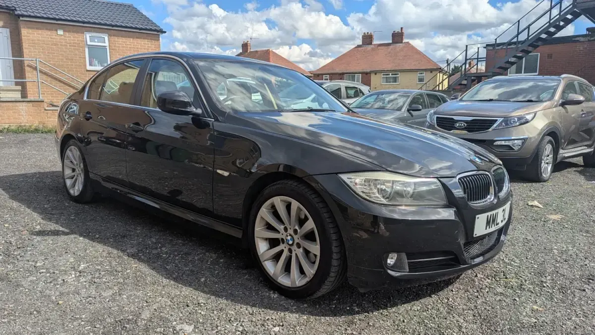 Usado BMW 320 170 CV (125 kW) 2009 Negro Berlina