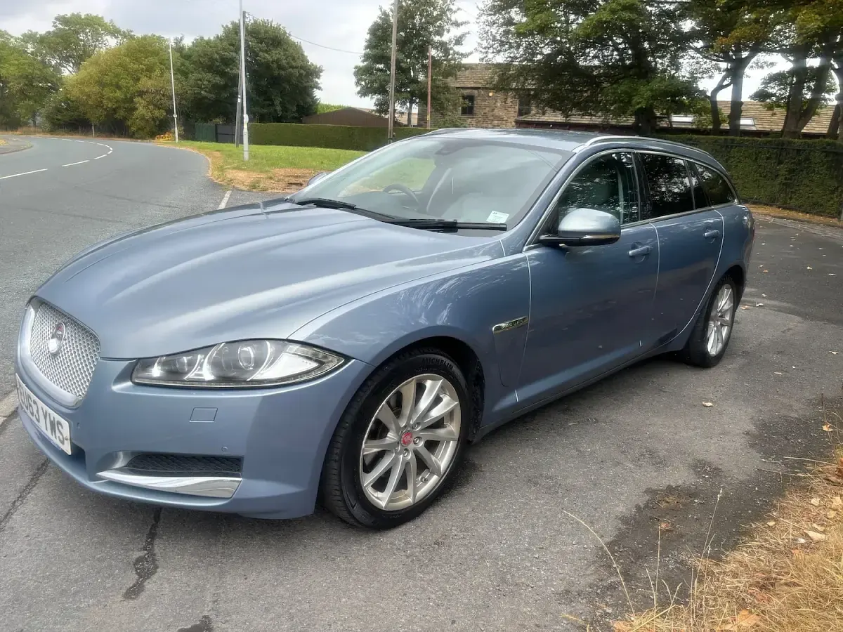 Used Jaguar XF Premium Luxury 240 HP (176 kW) 2013 Grey Estate