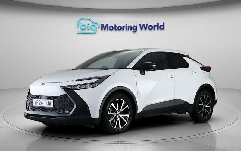 Used Toyota C-HR Design 140 HP (102 kW) 2026 SUV