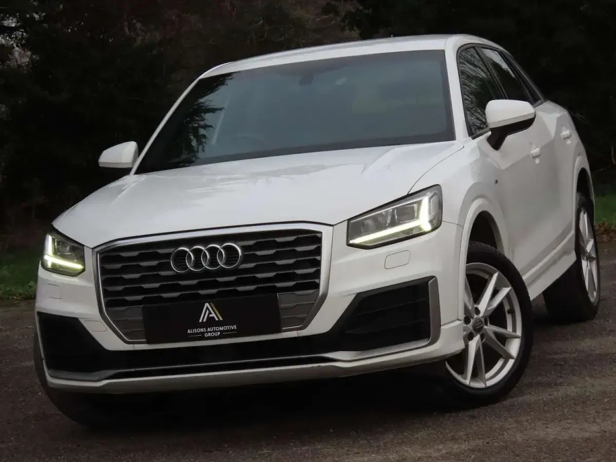 Used Audi Q2 S-Line 116 HP (85 kW) 2020 White SUV