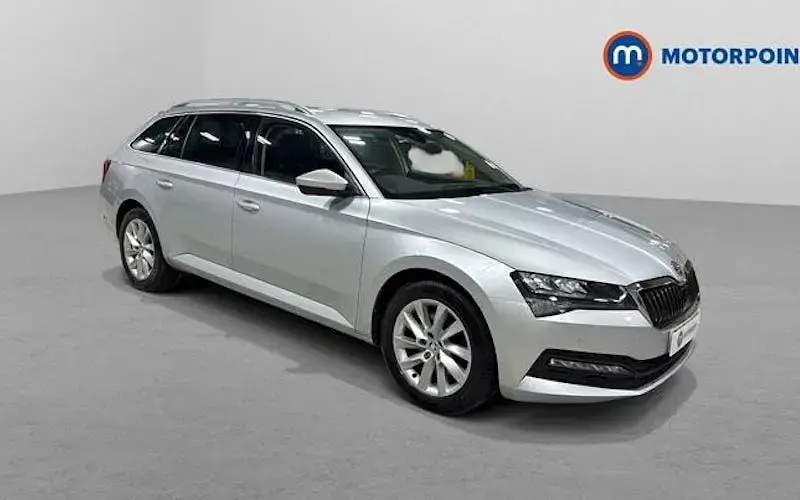 Used Skoda Superb SE Technology 150 HP (110 kW) 2023 Estate