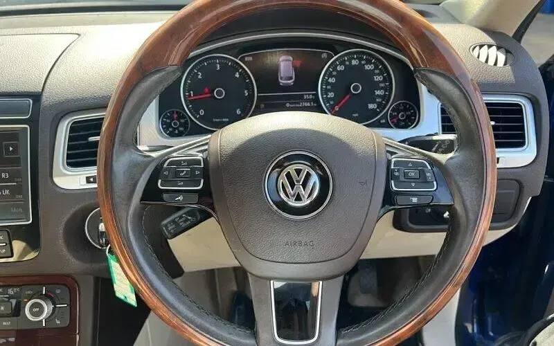 Used VW Touareg SE 262 HP (192 kW) 2016 Blue SUV