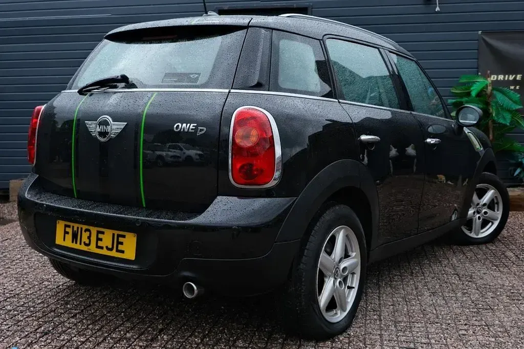 Used Mini One D 90 HP (66 kW) 2013 Black Hatchback