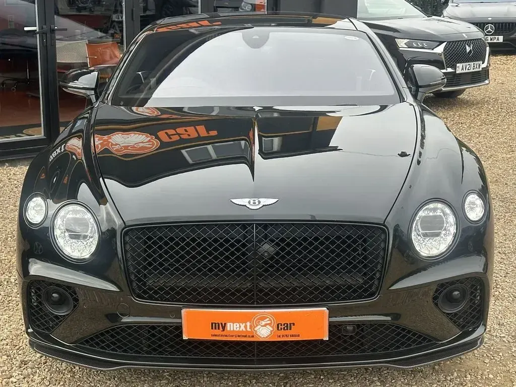 Used Bentley Continental 659 HP (484 kW) 2022 Green Coupe