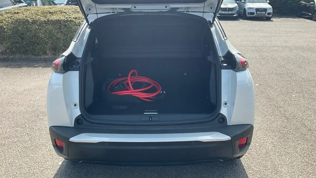 Used Peugeot 2008 GTi 100 kW (136 HP) 2023 White SUV