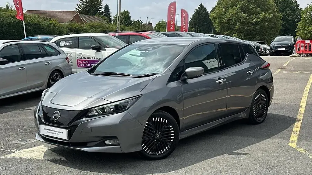 Used Nissan Leaf N-Connecta 41 kW (56 HP) 2023 Hatchback