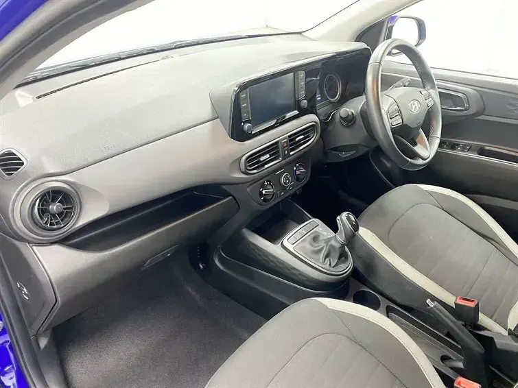 Used Hyundai i10 SE 2023 Blue Hatchback