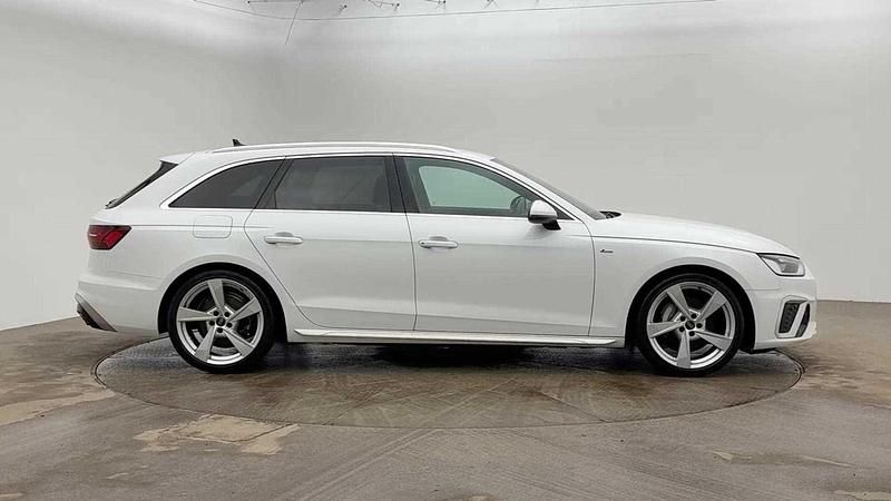 Used Audi A4 S-Line 204 HP (150 kW) 2024 White Estate