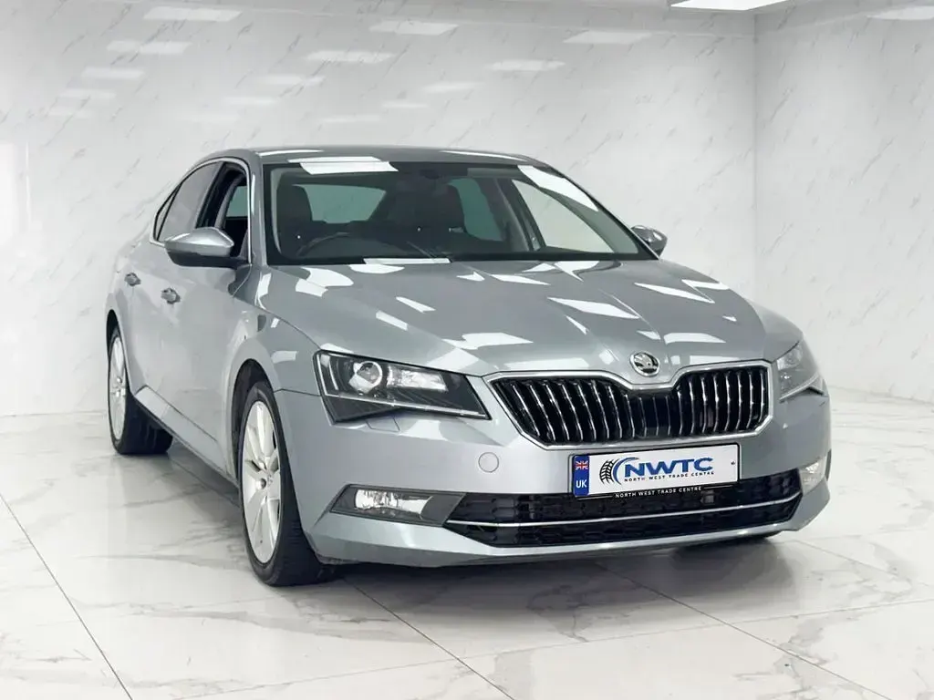 Used Skoda Superb SE L Executive 220 HP (161 kW) 2018 Grey Hatchback