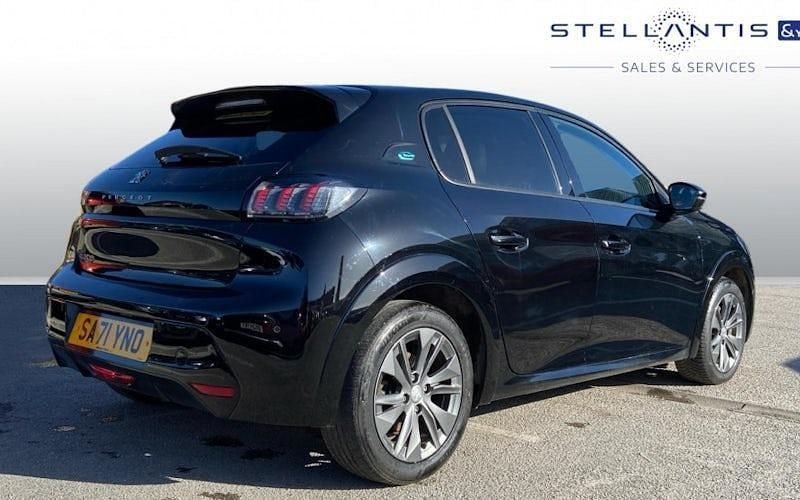 Used Peugeot e-208 Allure 100 kW (136 HP) 2021 Hatchback