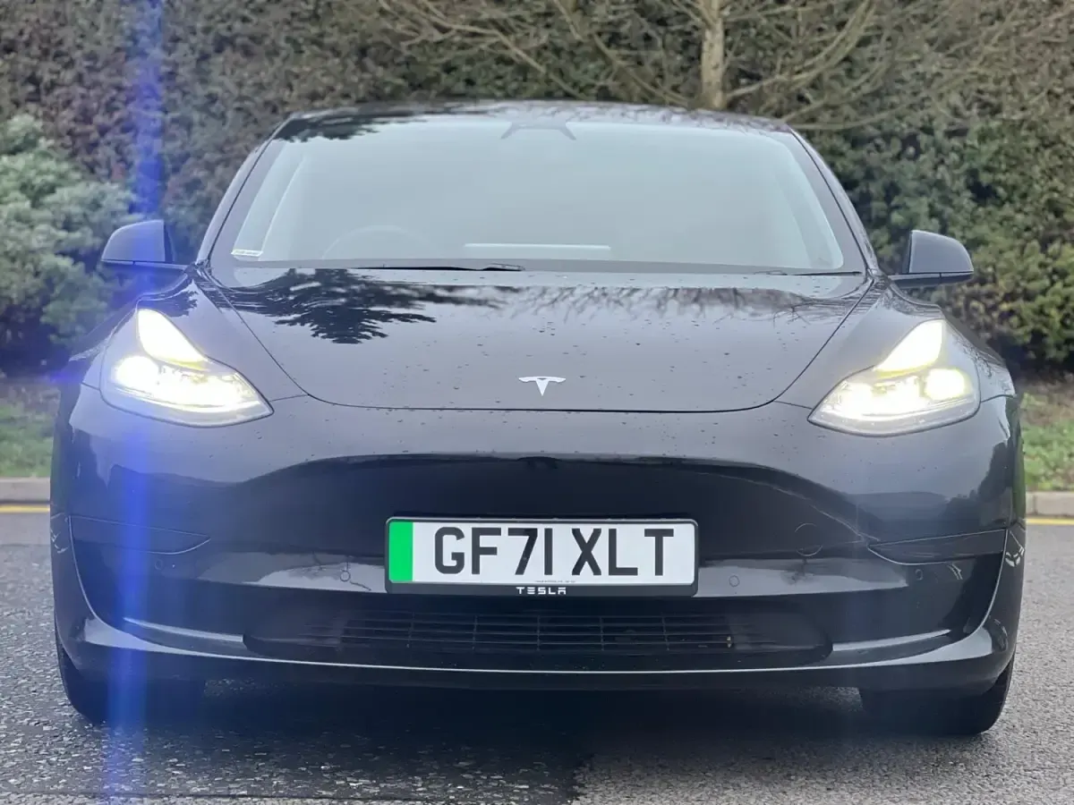 Usado Tesla Model 3 Standard Range 208 kW (283 CV) 2021 Negro Berlina