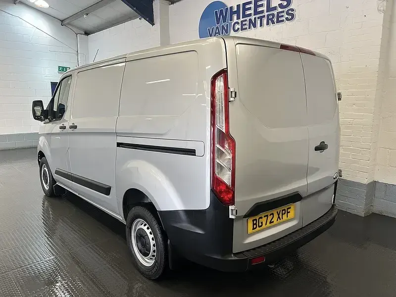 Used Ford Transit Custom S 105 HP (77 kW) 2022 Silver Van