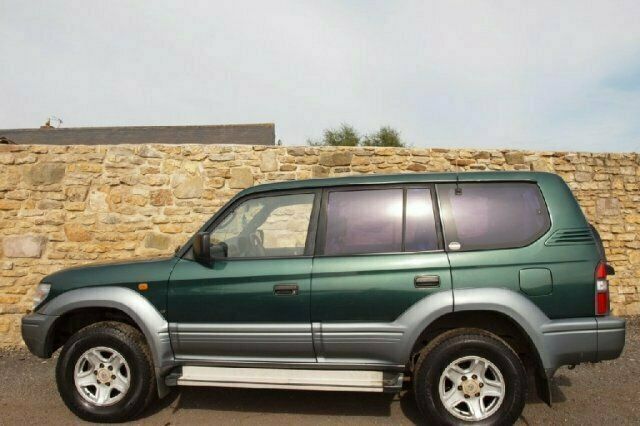 Used Toyota Land Cruiser 123 HP (90 kW) 1997 SUV