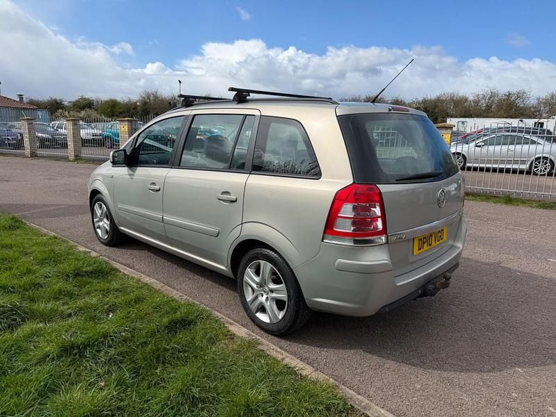 Used Vauxhall Zafira 120 HP (88 kW) 2010 Silver MPV