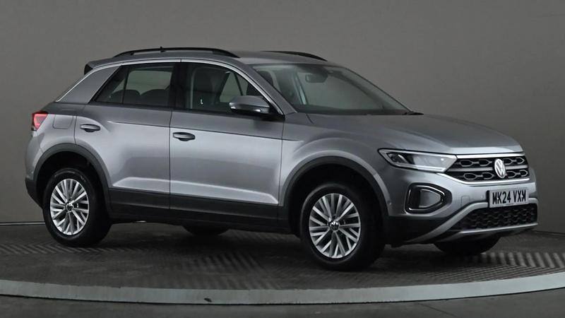 Used VW T-Roc Life 150 HP (110 kW) 2024 Silver SUV