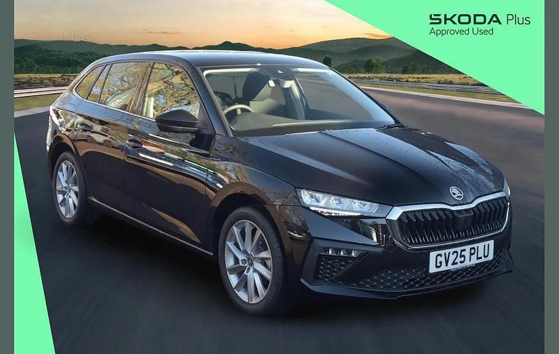 Black magic pearl effect New 2025 Skoda Scala SE L Hatchback | £20,701 (Fair price) - Image 1/4
