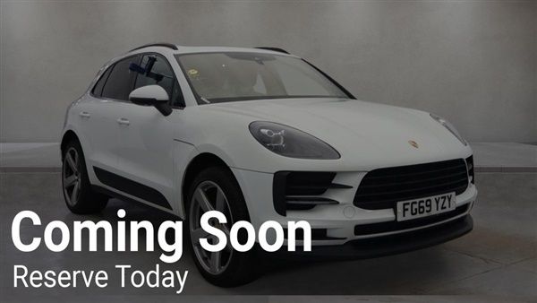White gloss Used 2019 Porsche Macan SUV | £32,995 (Fair price) - Image 1/1
